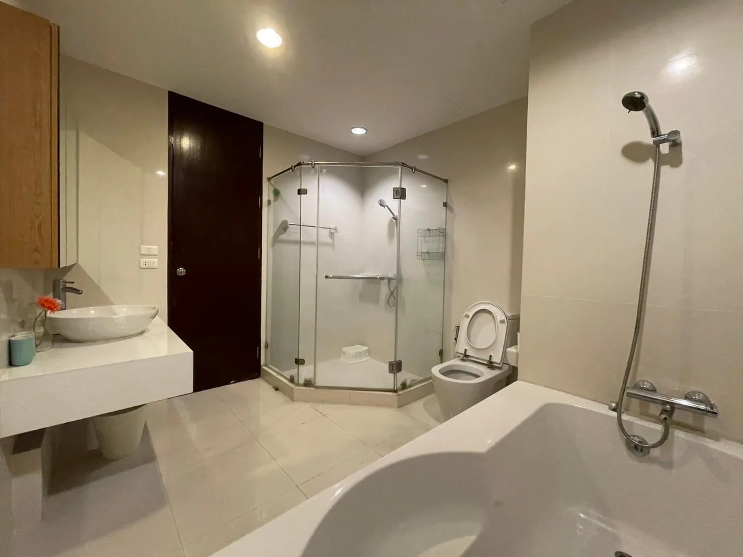 Property photos for Amanta Ratchada