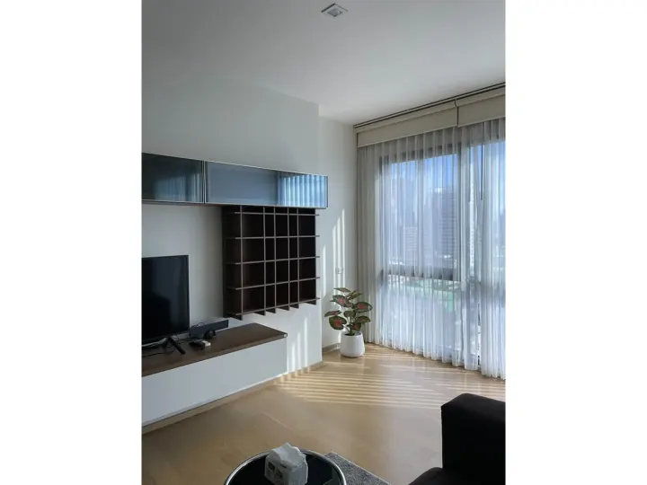 Property photos for Noble Reflex