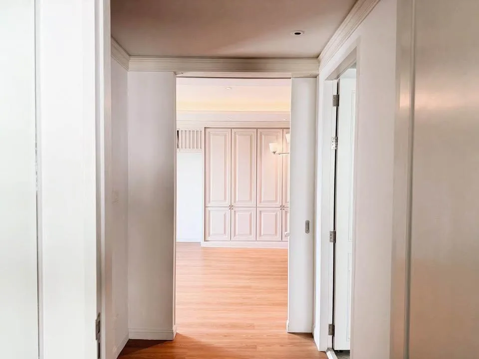Property photos for Sathorn Gardens