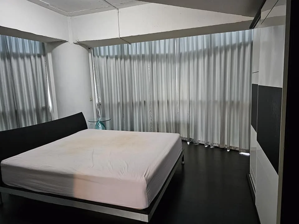 Property photos for State Tower