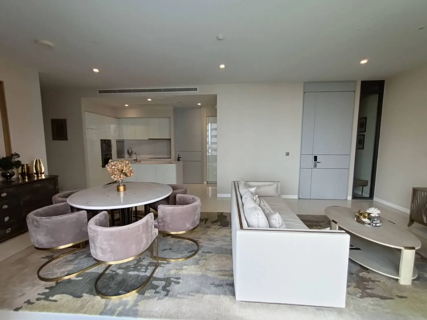 Property photos for Vittorio