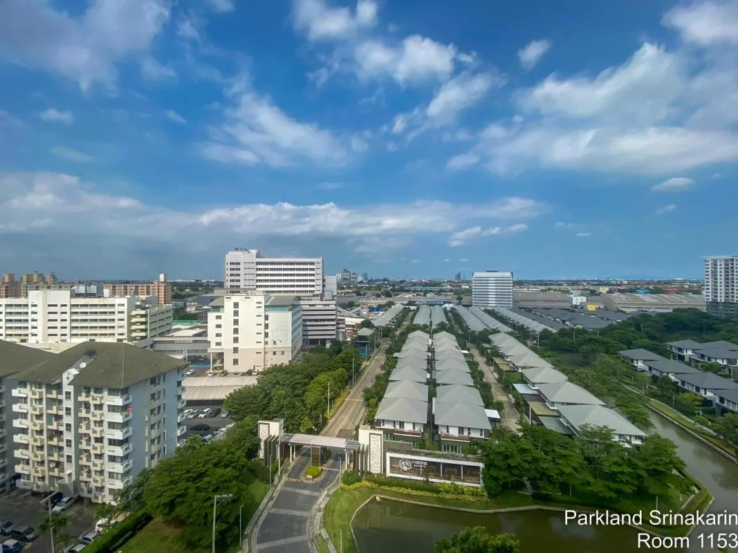 Property photos for The Parkland Srinakarin