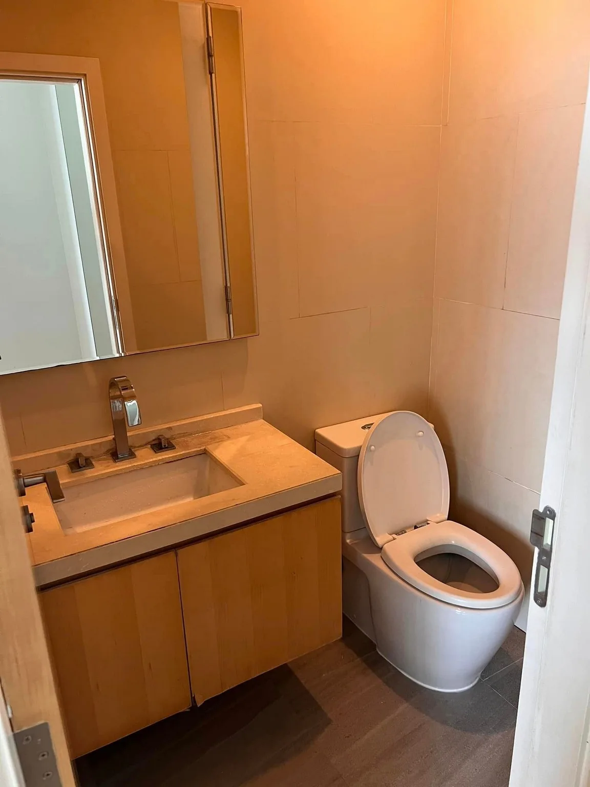 Property photos for Wind Ratchayothin