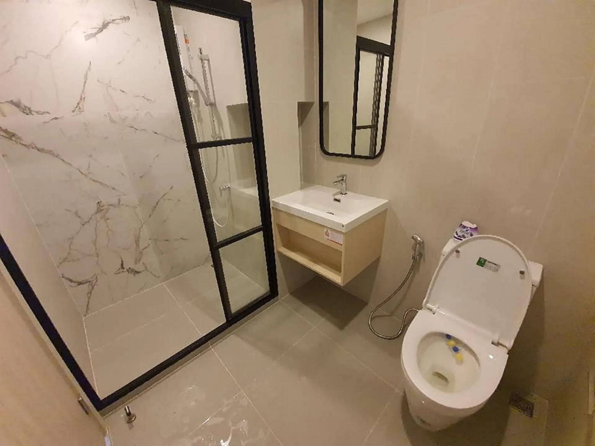 Property photos for Metris Rama 9-ramkhamhaeng