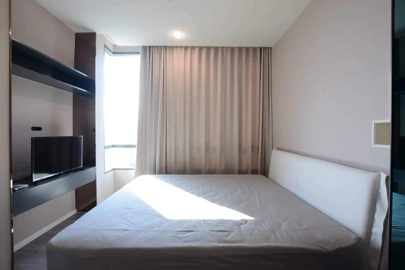 Property photos for The Room Sukhumvit 69