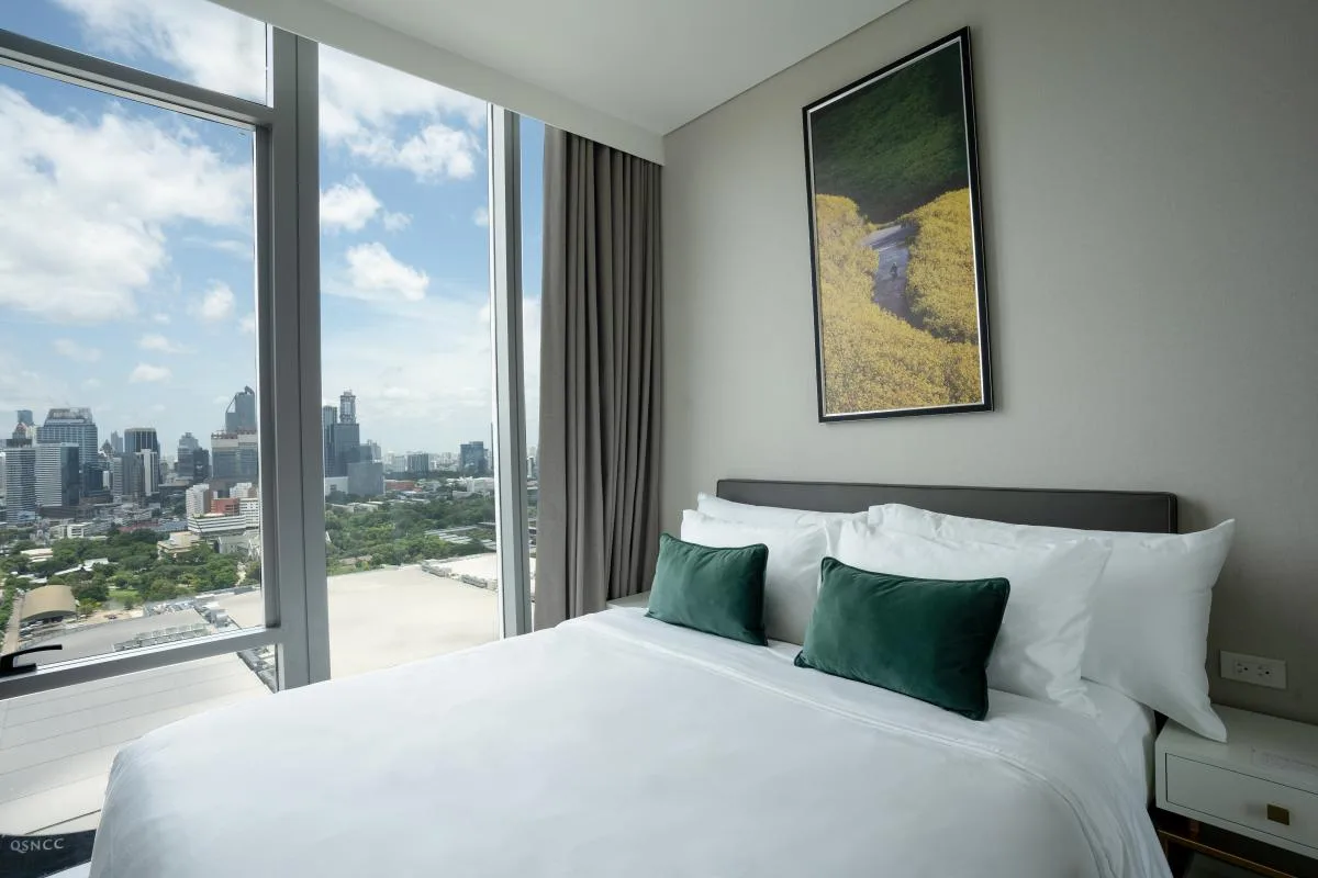Property photos for Siamese Exclusive Queens