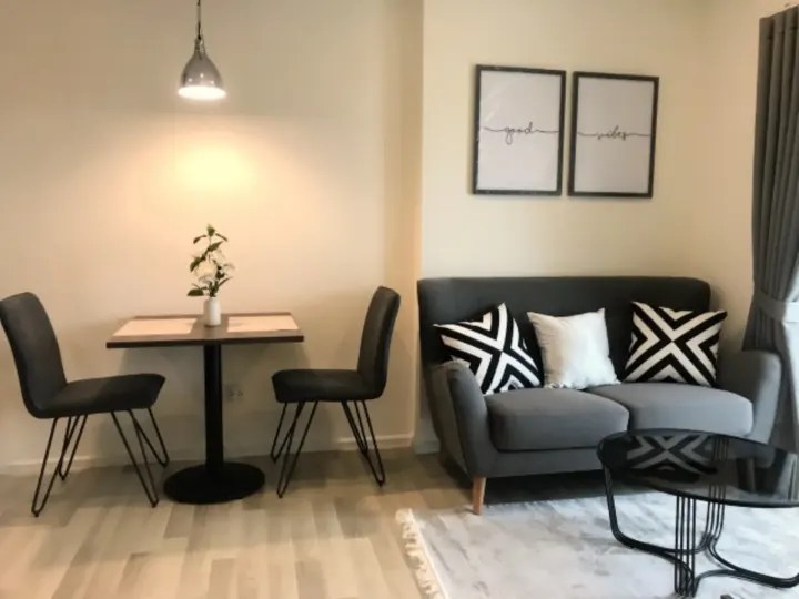 Property photos for The Key Sathorn - Charoenraj
