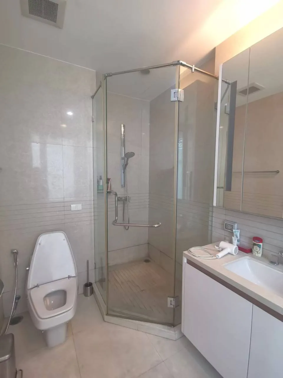 Property photos for Q Langsuan