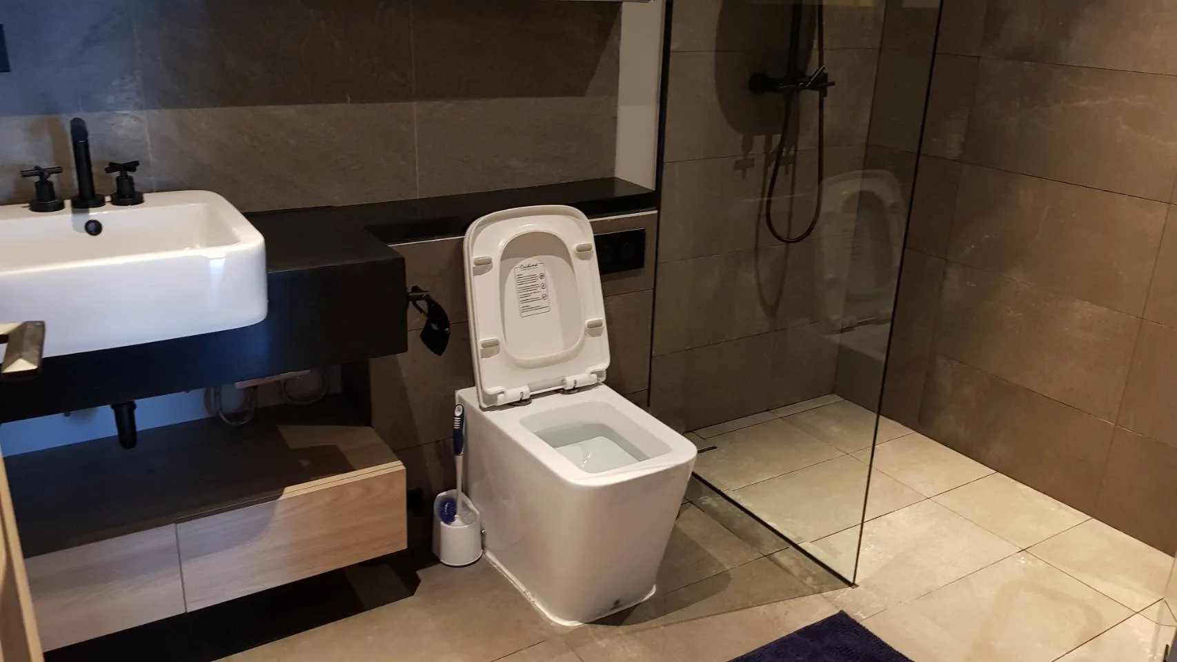 Property photos for The Lofts Asoke