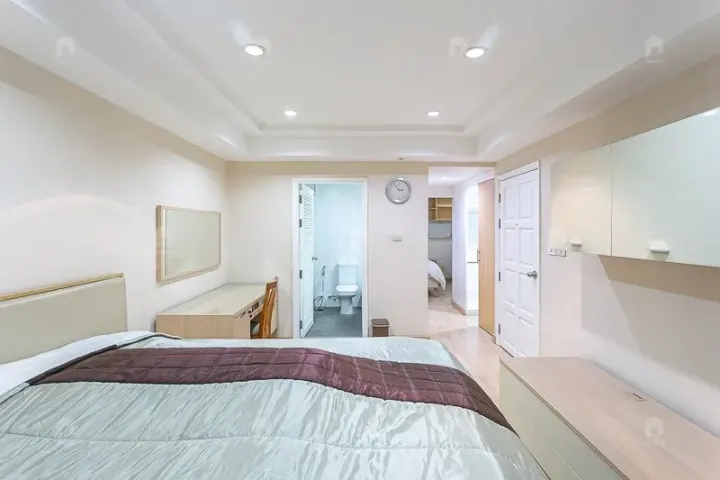 Property photos for Royal Castle