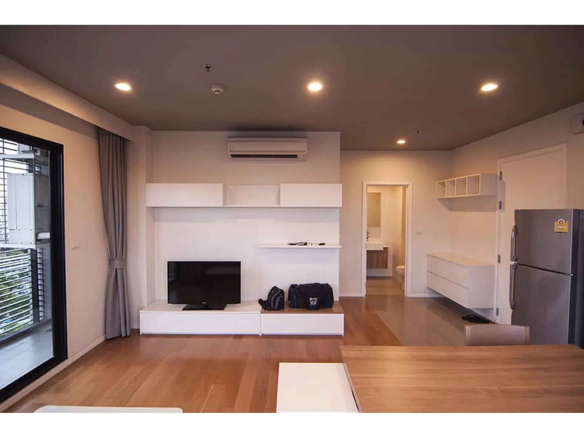 Property photos for Blocs 77