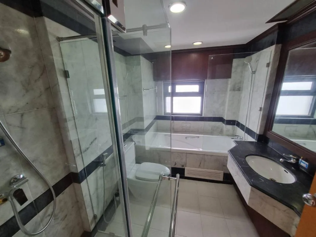 Property photos for Baan Piya Sathorn