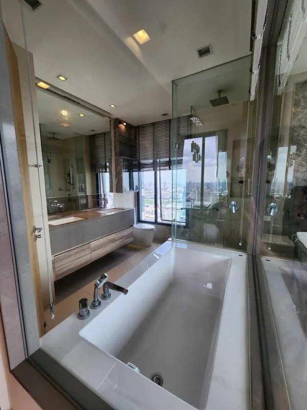 Property photos for The Esse Asoke