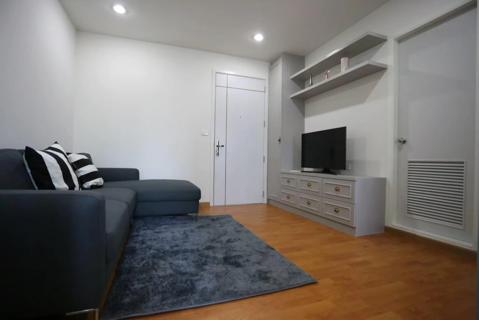 Property photos for The President Sathorn - Ratchaphruek 2