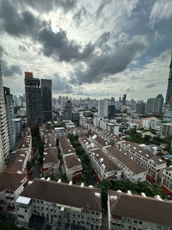 Property photos for Park Origin Thonglor