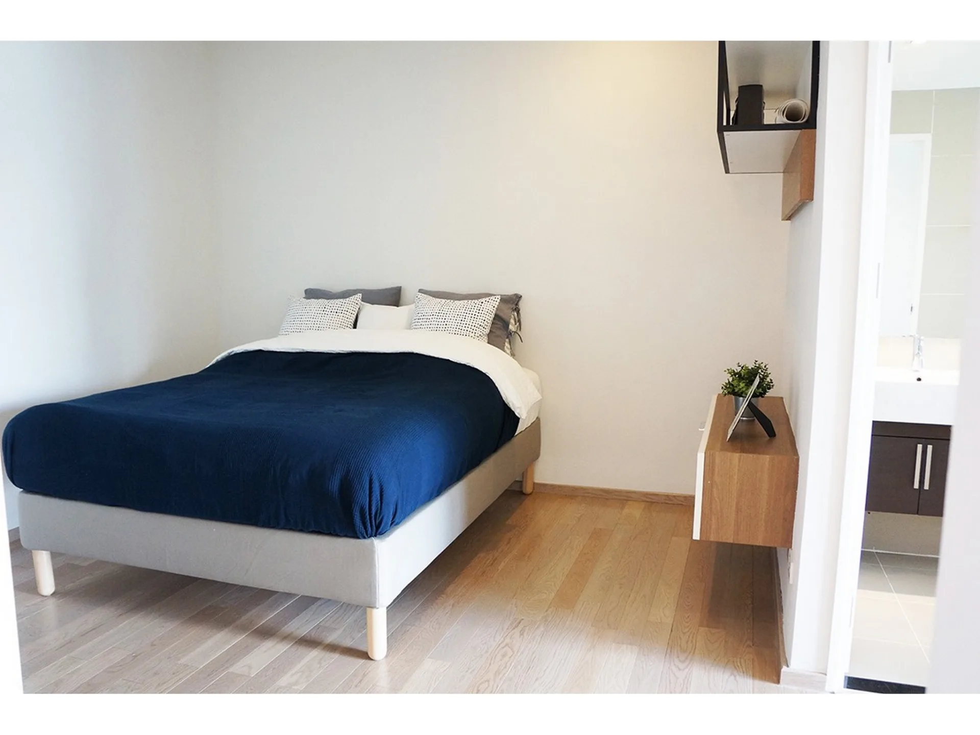 Property photos for Noble Remix2