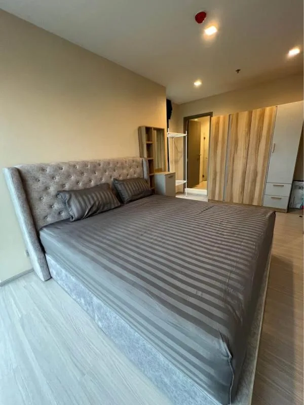 Property photos for Life Asoke Hype
