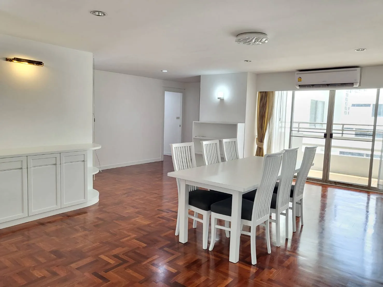 Property photos for Regent On The Park 3