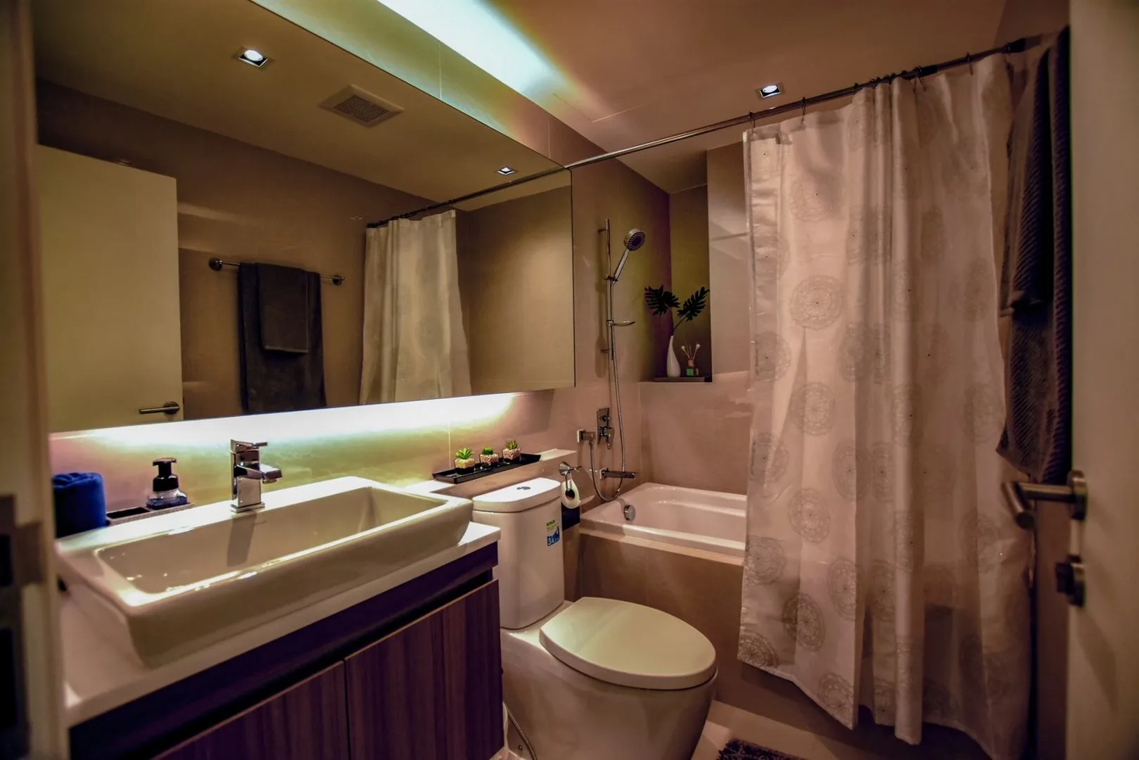 Property photos for Vtara Sukhumvit 36
