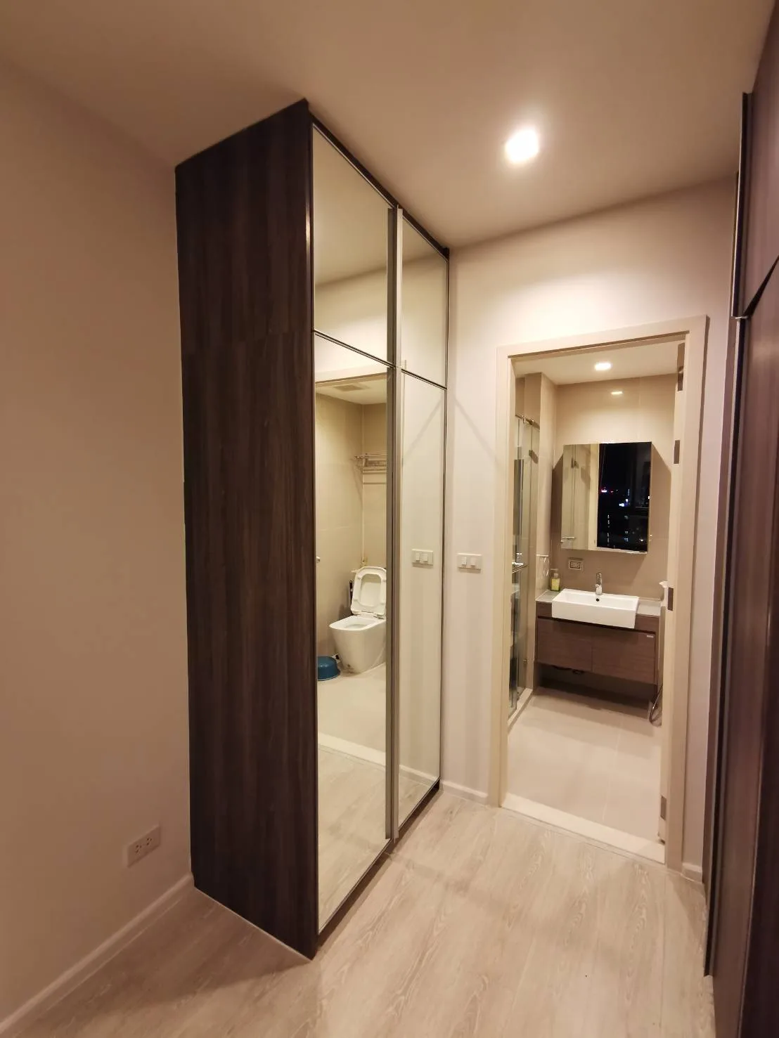 Property photos for Quinn Condo Ratchada