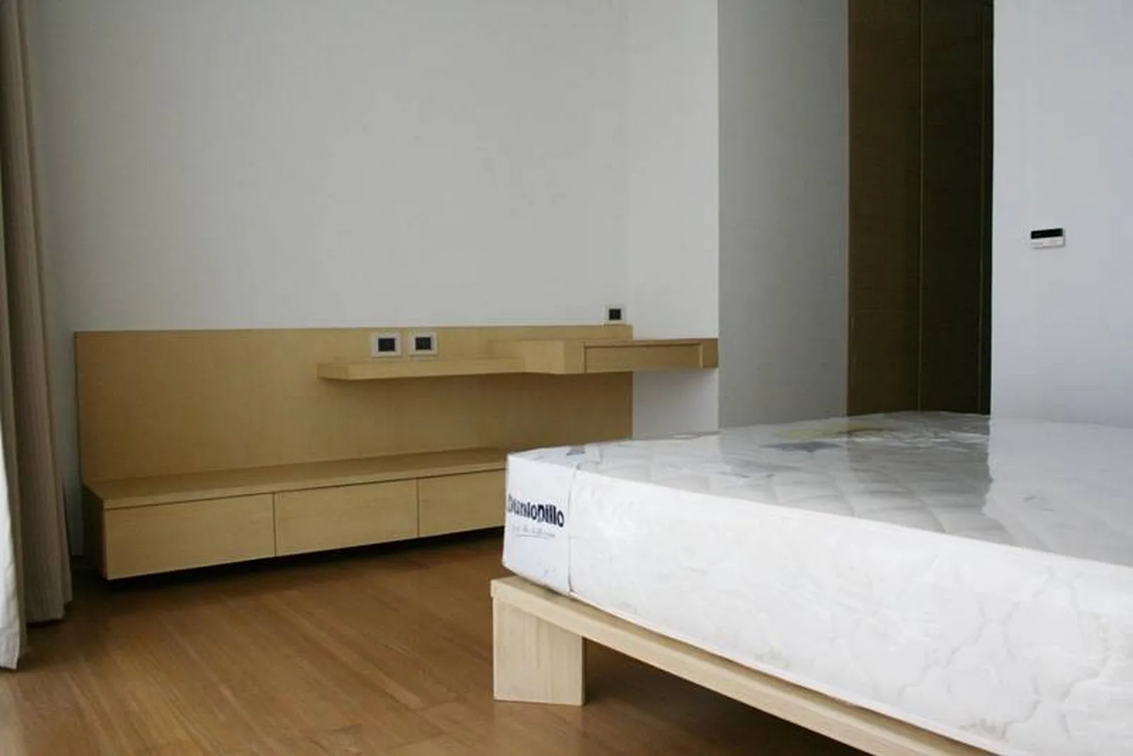 Property photos for Saladaeng Residences