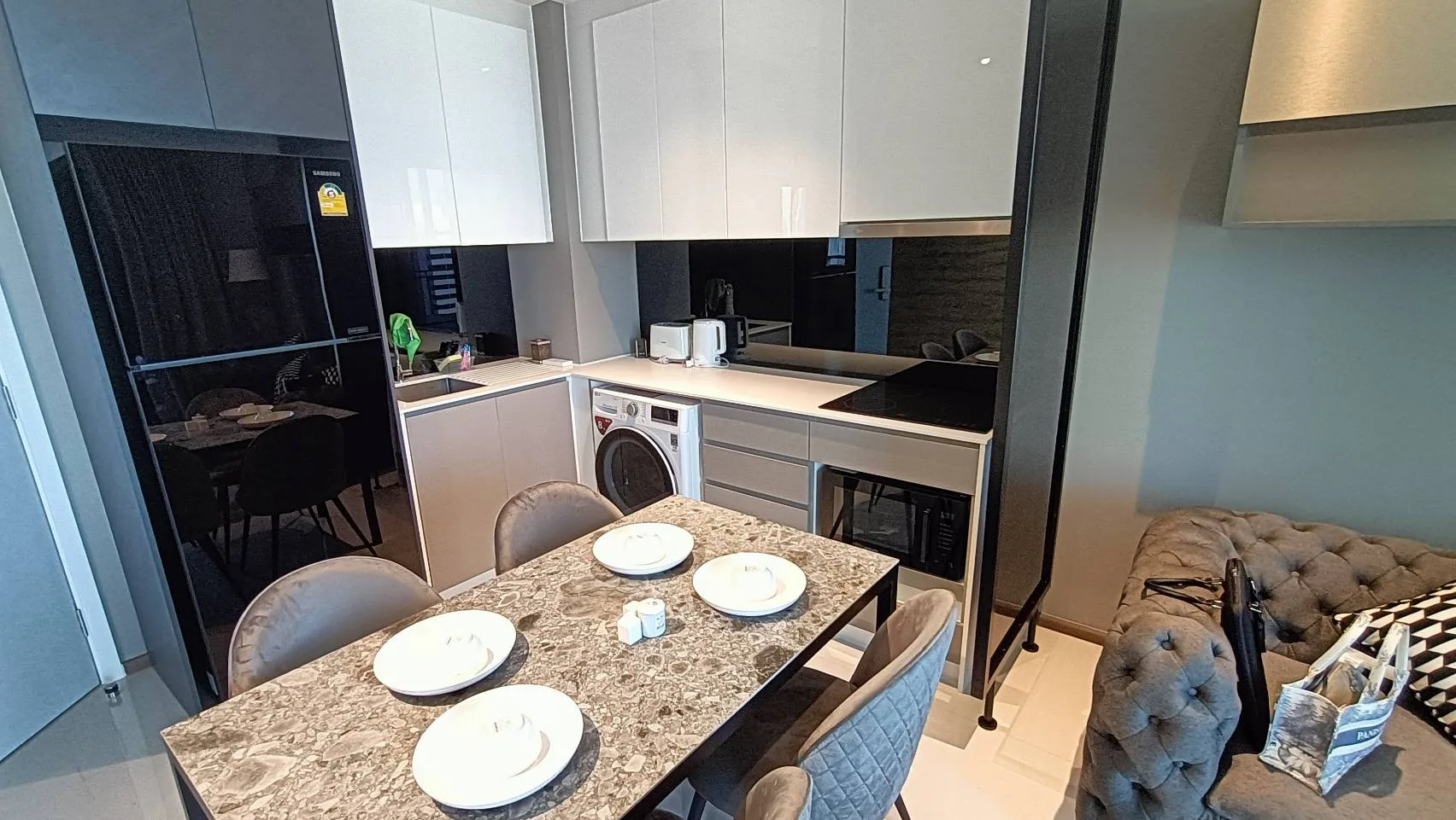 Property photos for The Rich Ploenchit - Nana
