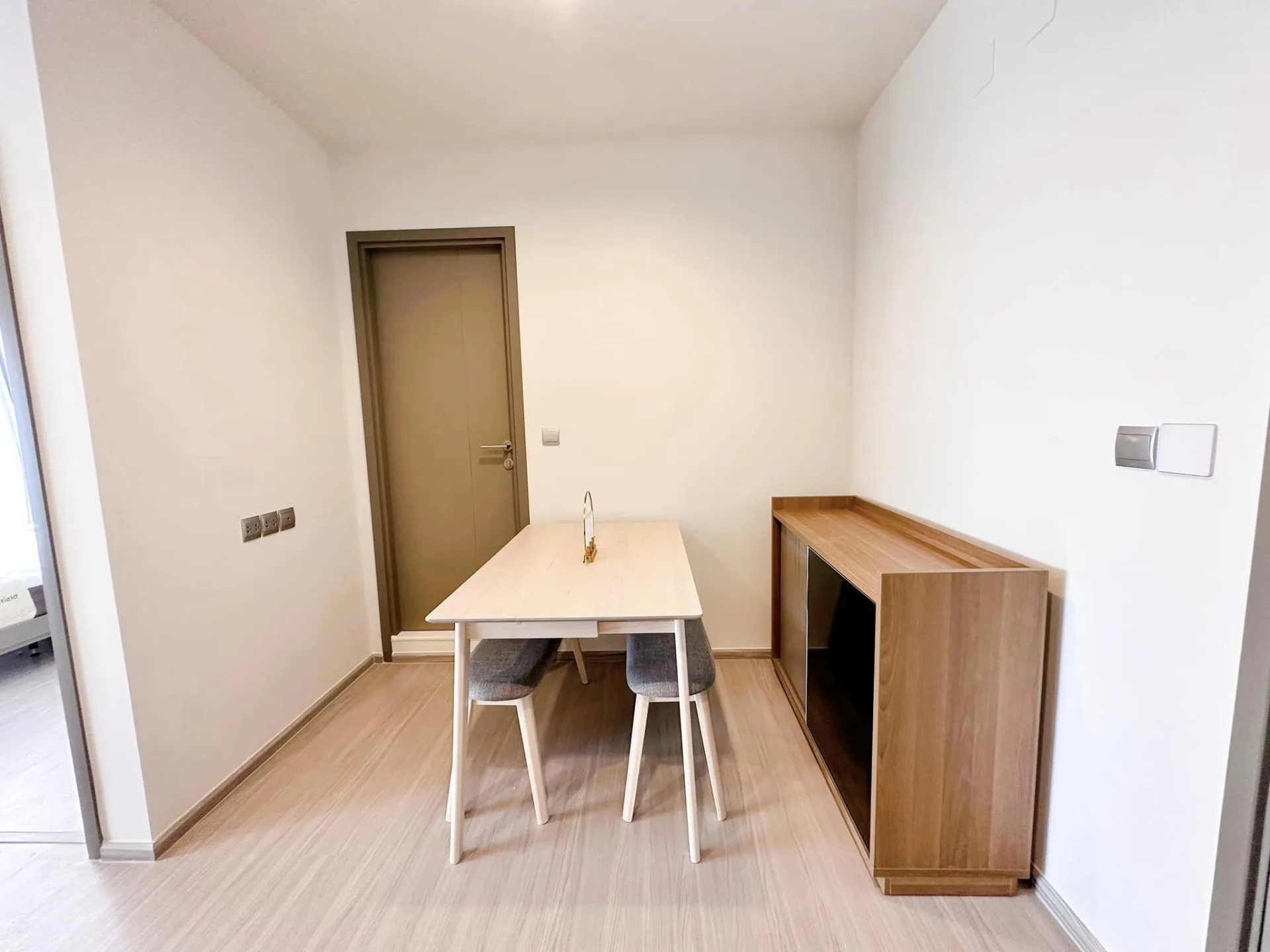 Property photos for Life Asoke Hype