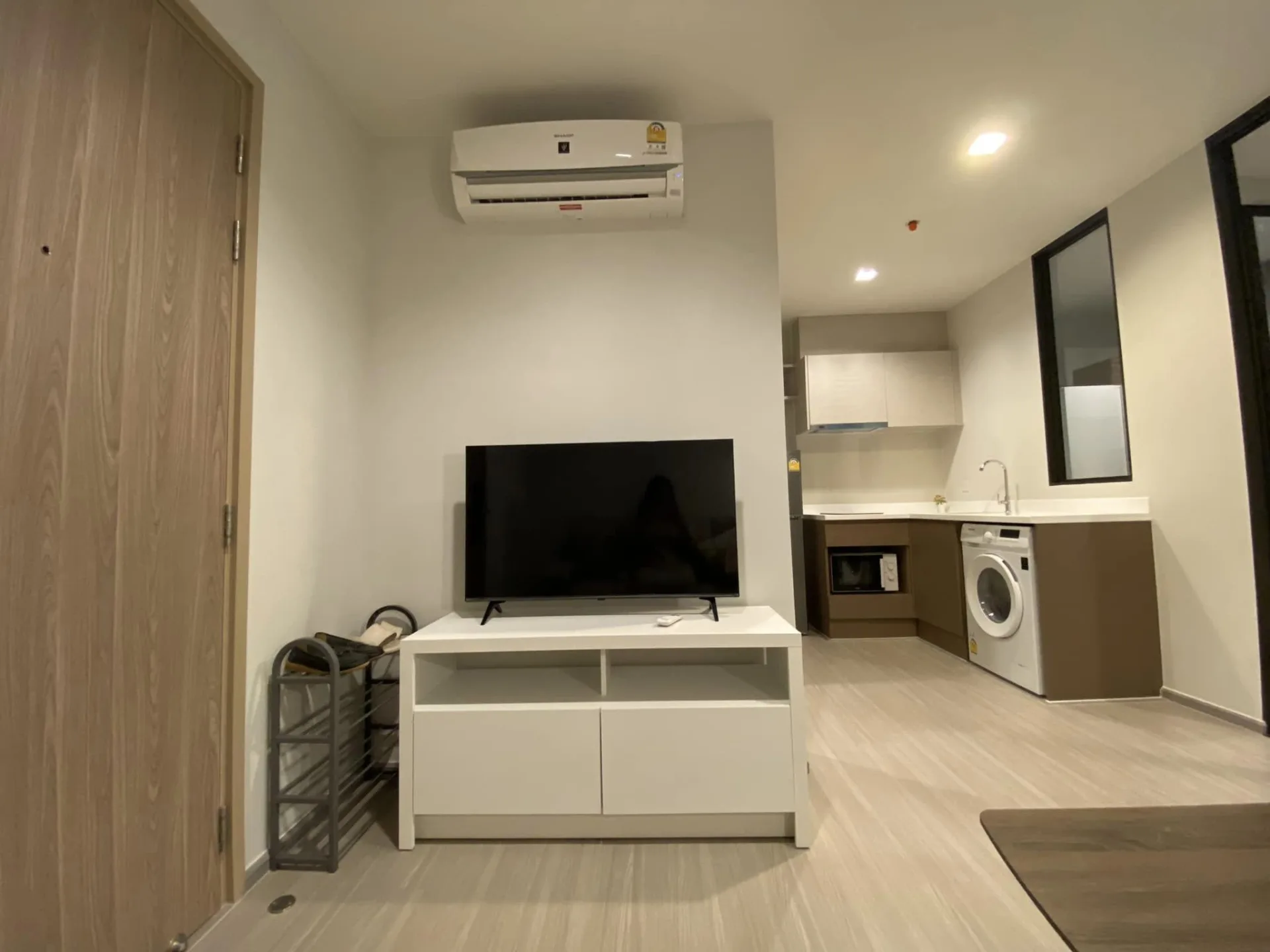 Property photos for Life Sathorn Sierra