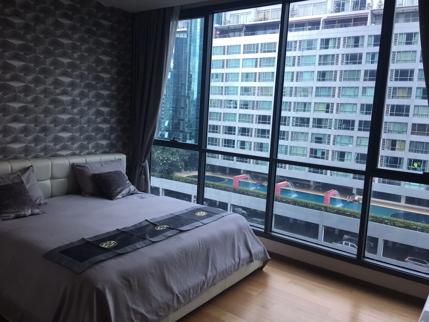 Property photos for Hyde Sukhumvit 13
