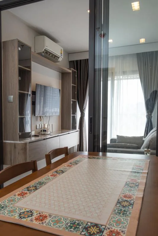 Property photos for Life Asoke Hype