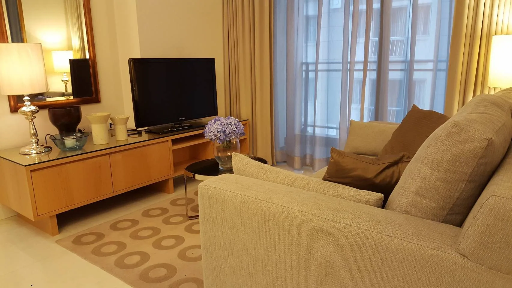 Property photos for Q Langsuan