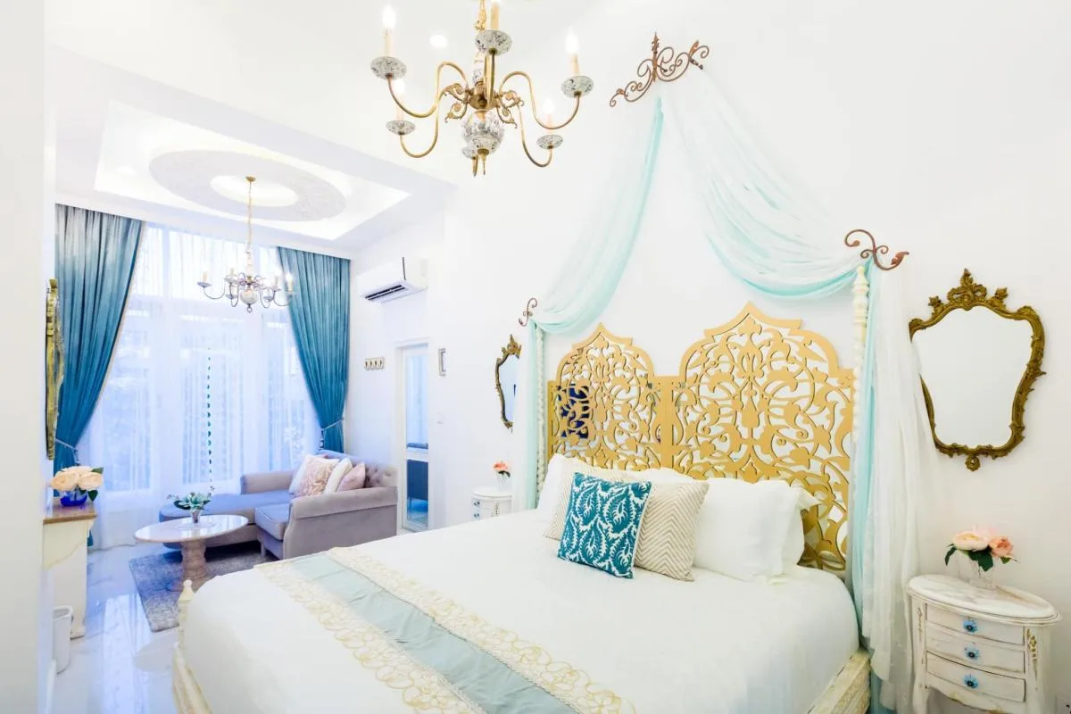Property photos for The Luna Sabaispace