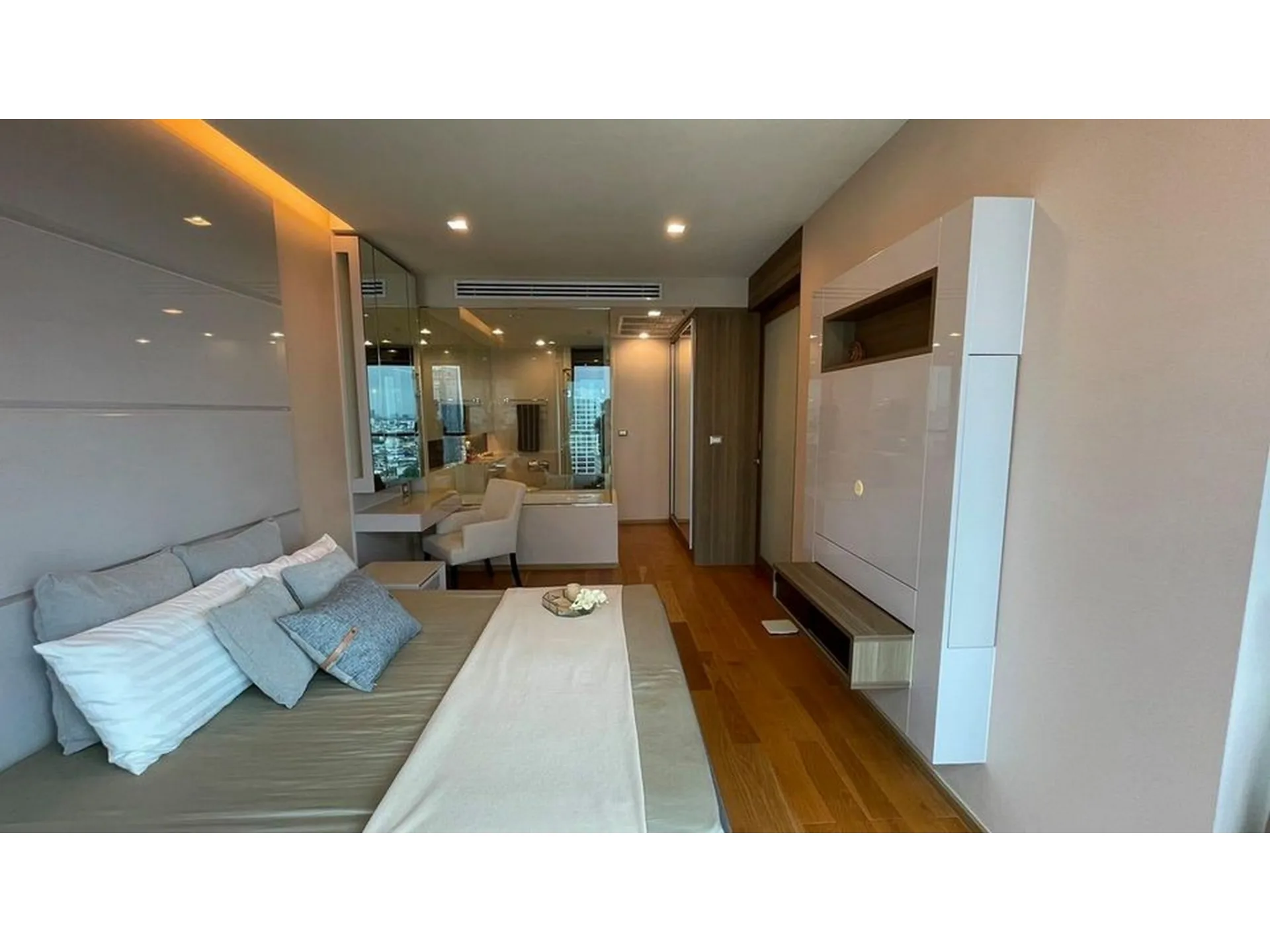 Property photos for The Address Sathorn