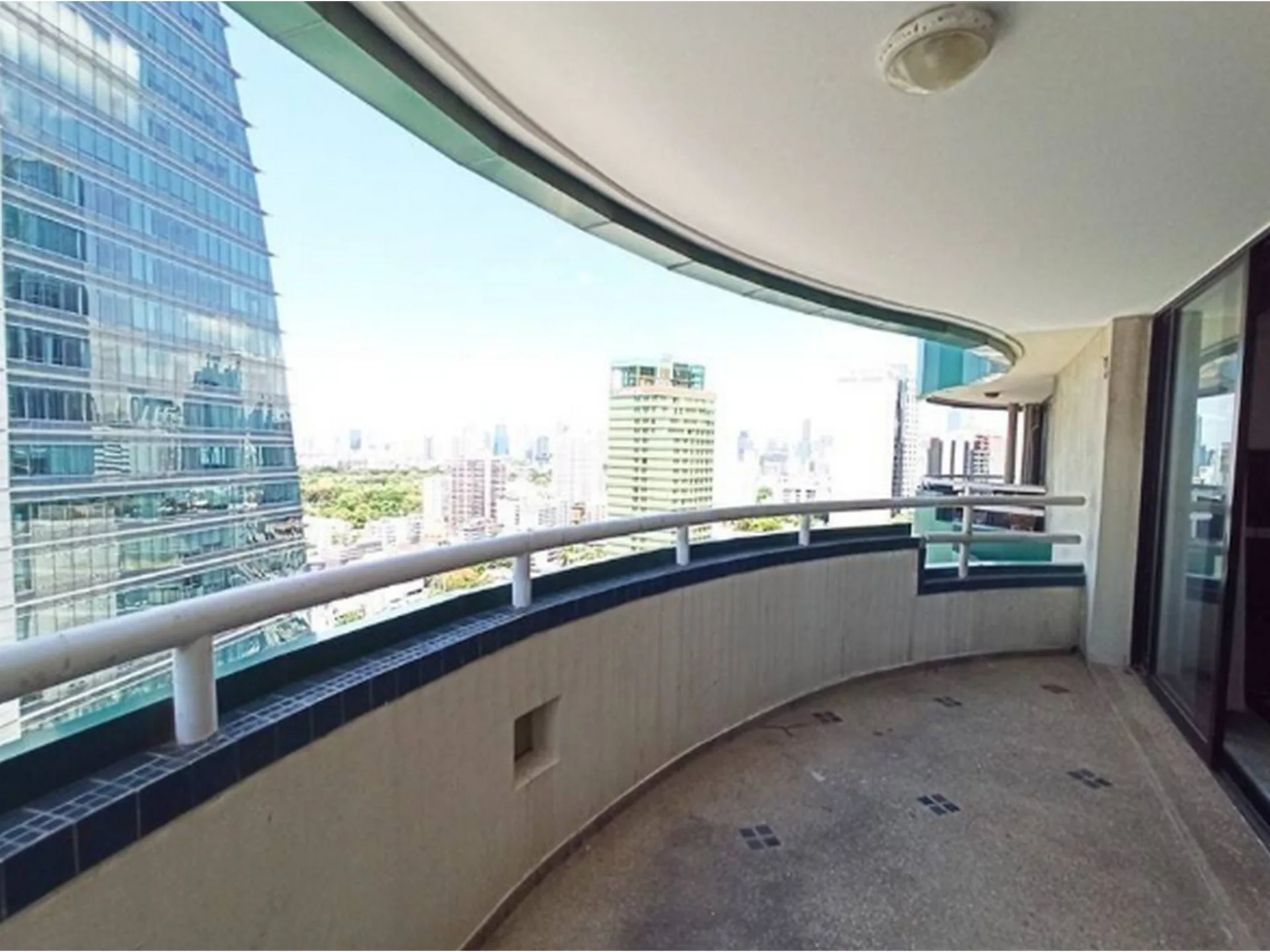 Property photos for Las Colinas