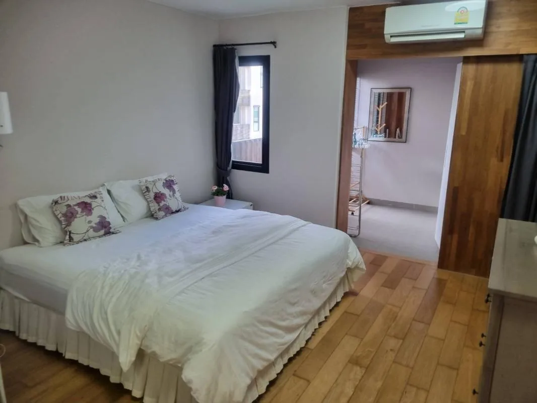 Property photos for Montrose Court