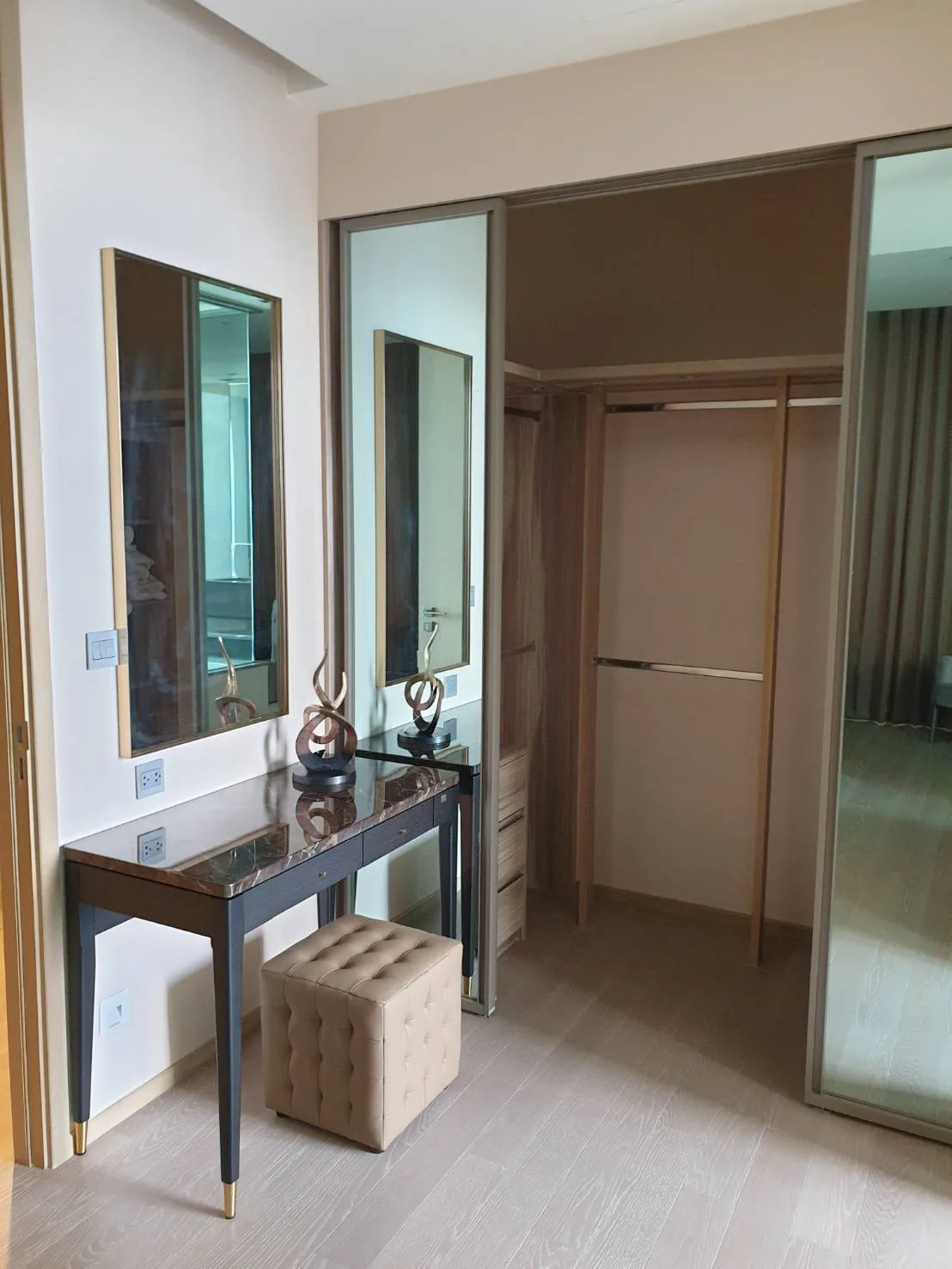 Property photos for The Esse Asoke