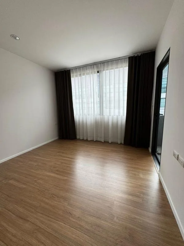 Property photos for Baan Klang Muang Rama 9