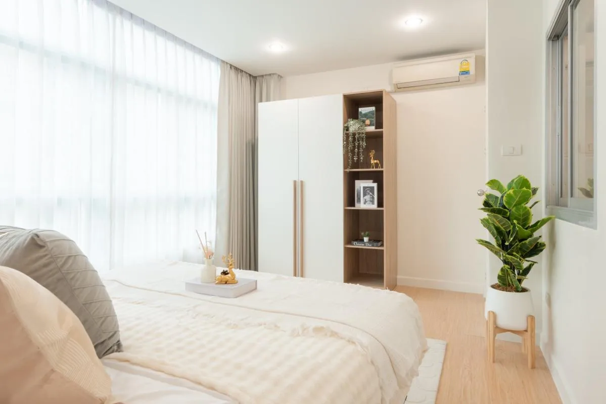 Property photos for Zenith Place @ Huay Kwang