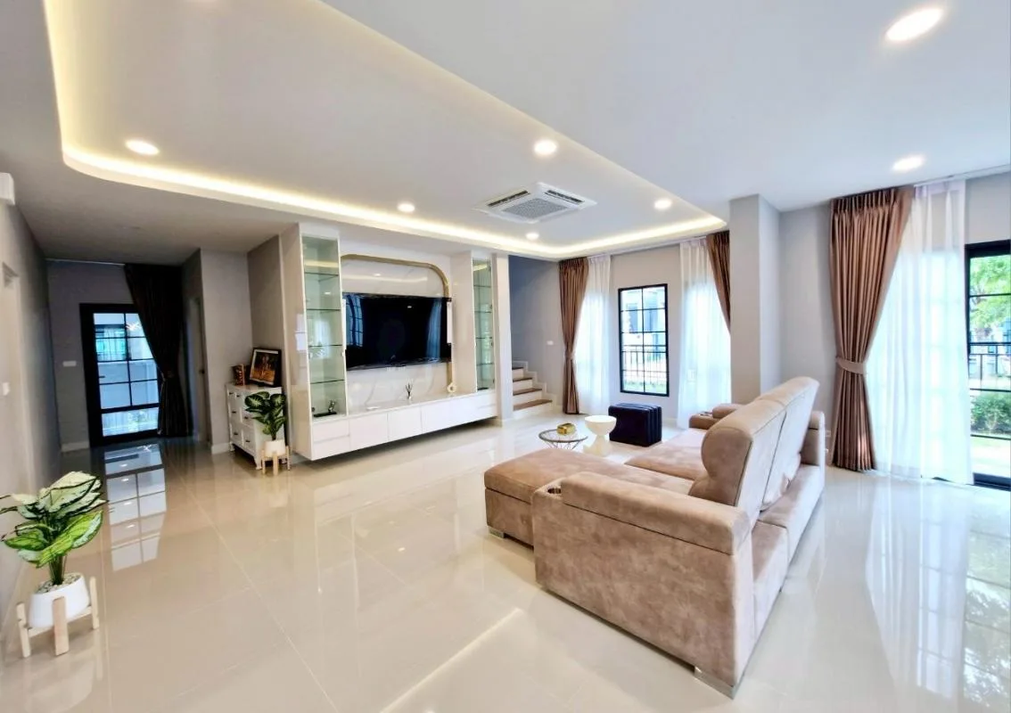 Property photos for Centro Bangna - Km.7