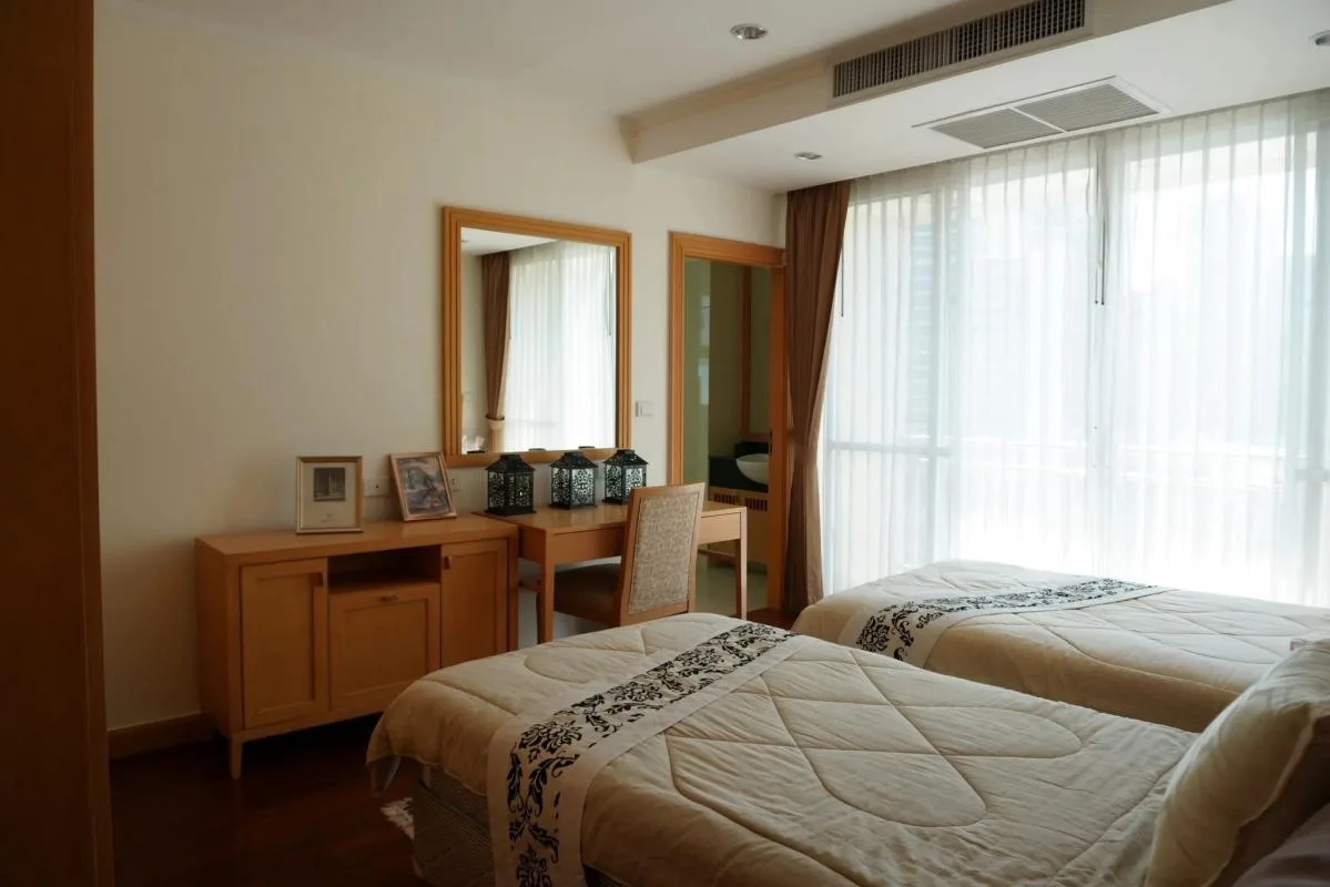 Property photos for GM Height