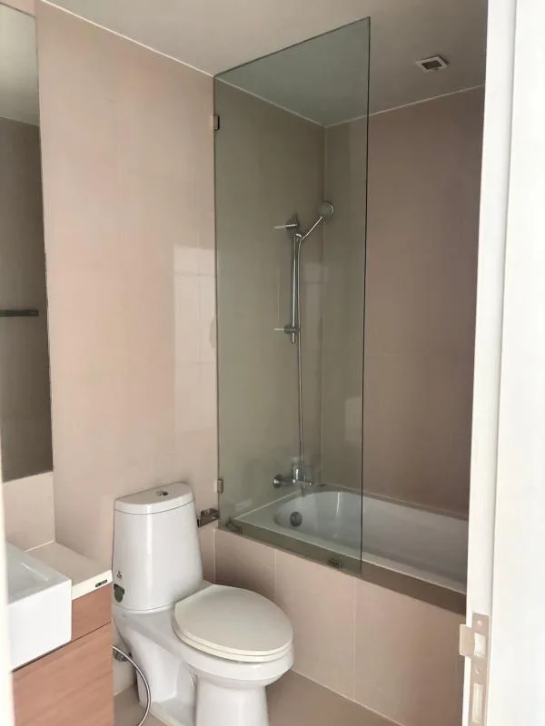 Property photos for Noble Refine