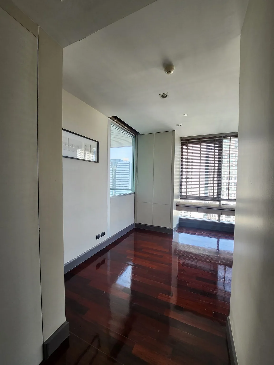 Property photos for Sky Villas Sathorn