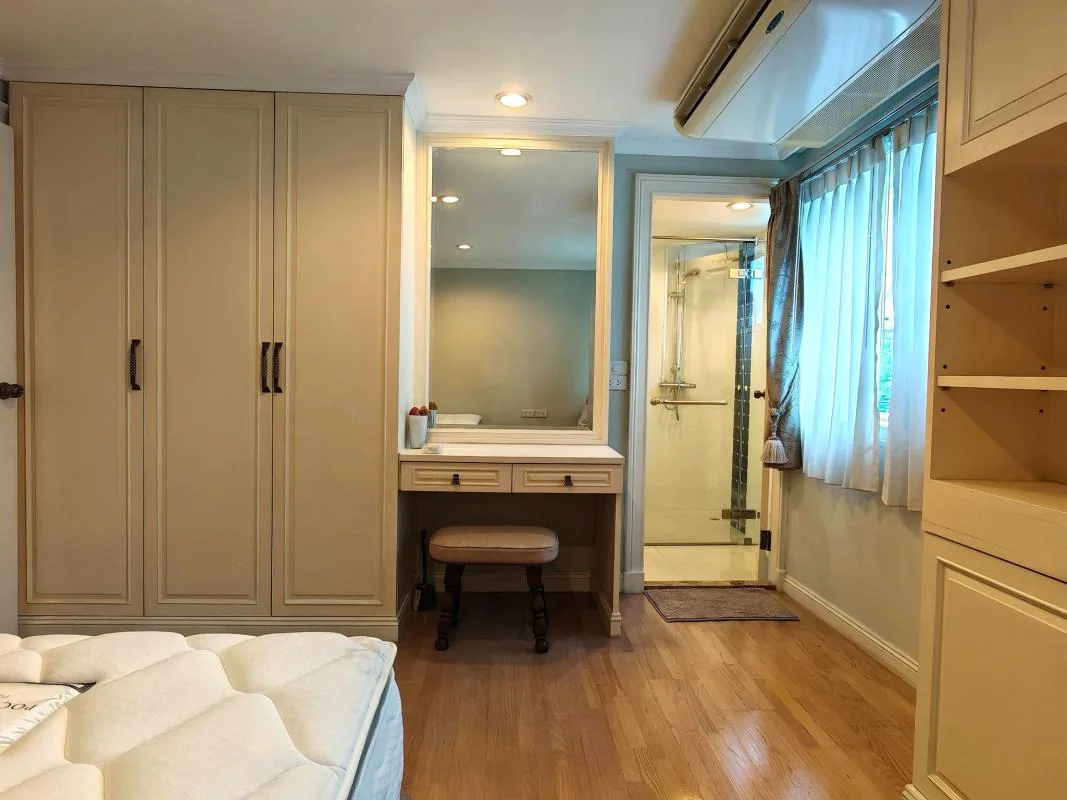 Property photos for La Maison Ruamrudee