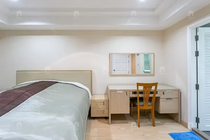 Property photos for Royal Castle