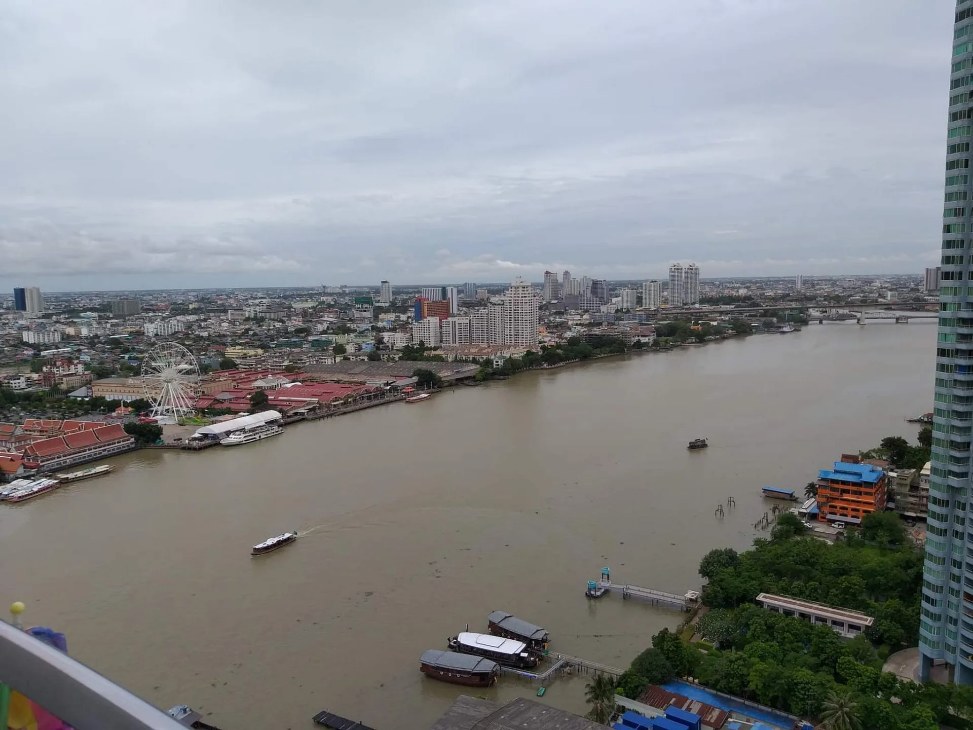 Property photos for Supalai River Place