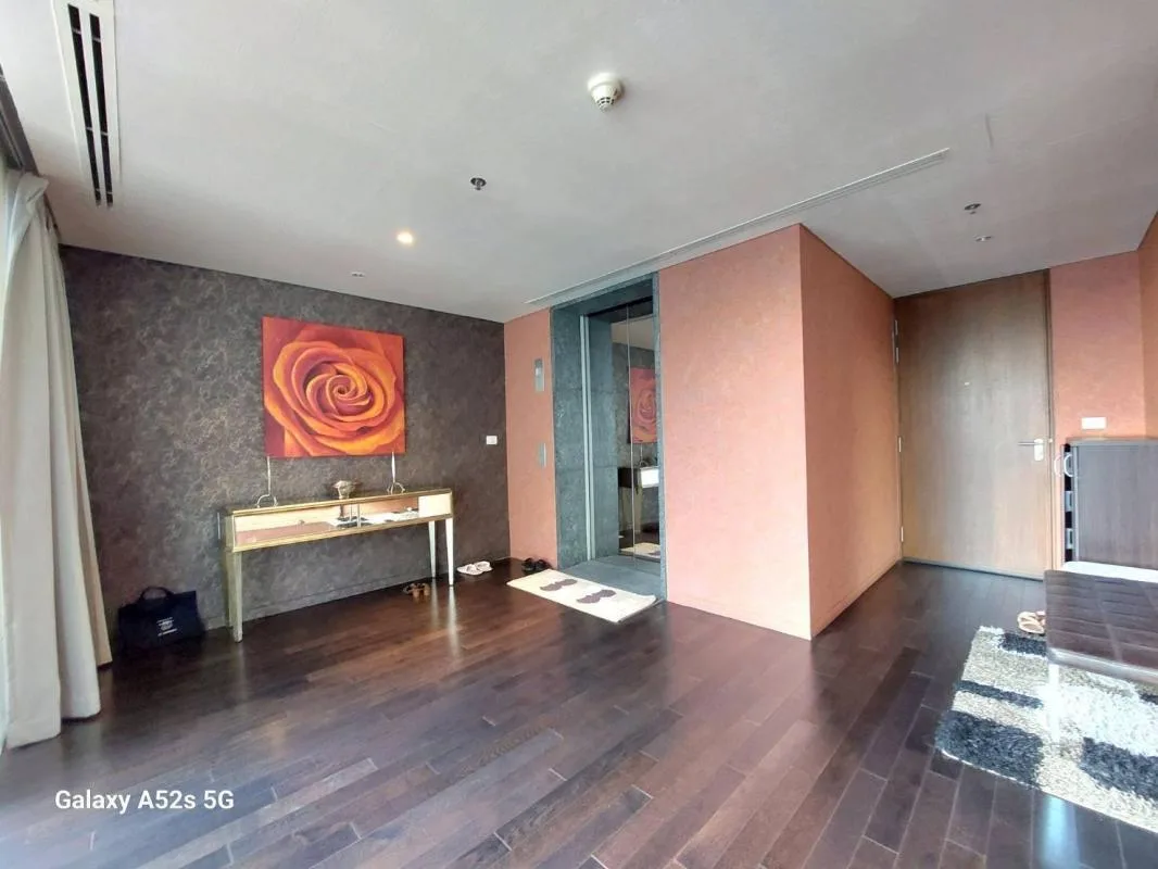 Property photos for Hansar Rajdamri