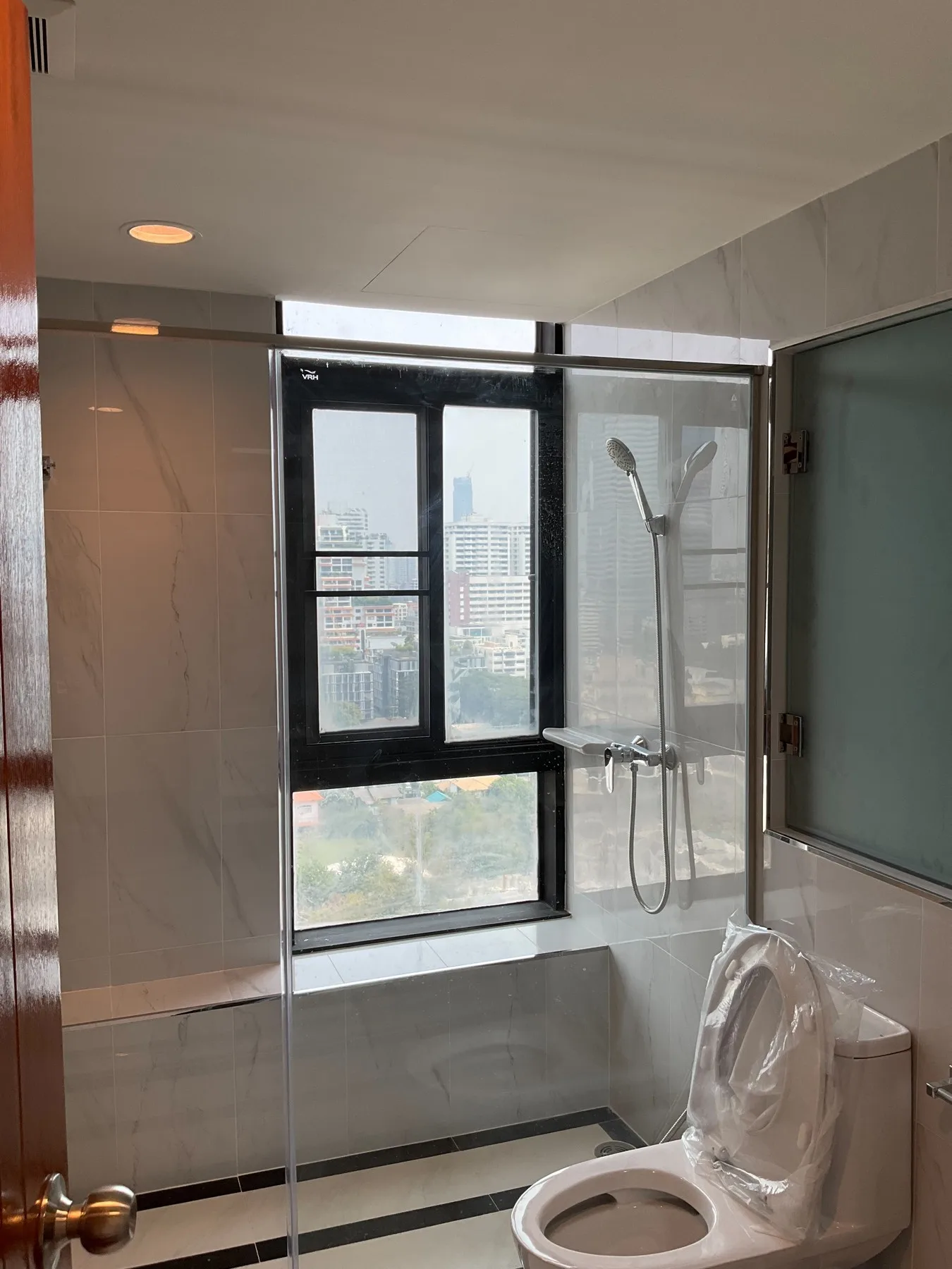 Property photos for Kiarti Thanee City Mansion