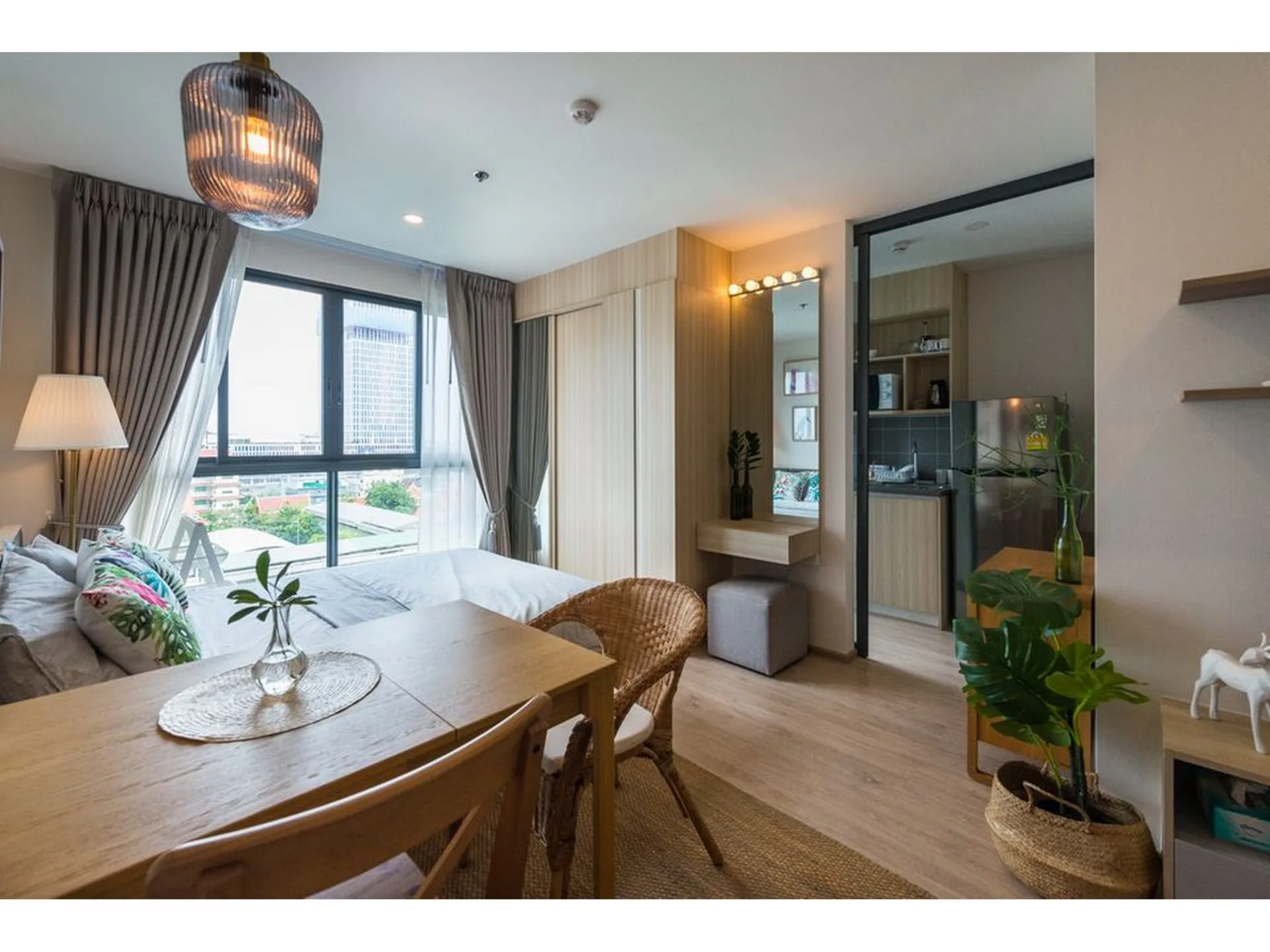 Property photos for IDEO O2