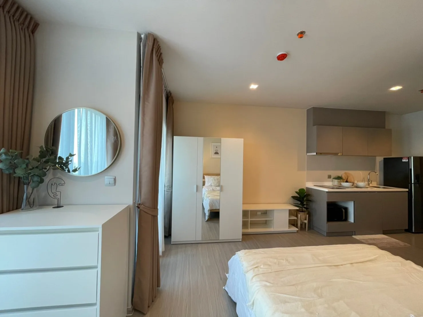 Property photos for LIFE Asoke - Rama 9