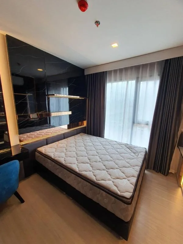 Property photos for Life Asoke Hype